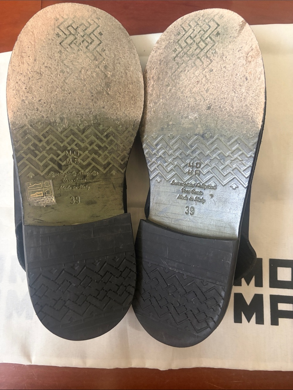 MOMA Black Criss-Cross Leather Sandals - Picture 6 of 8